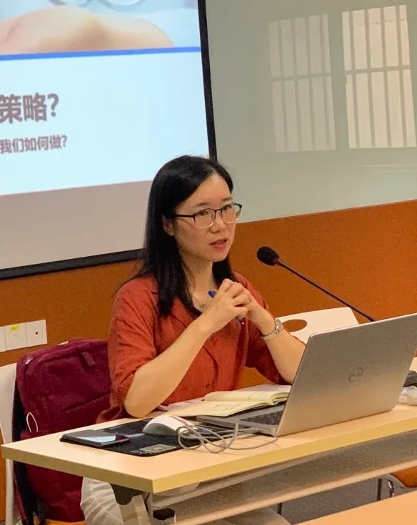 上海市残疾人联合会牵手真如开展特殊家庭康复心理讲座